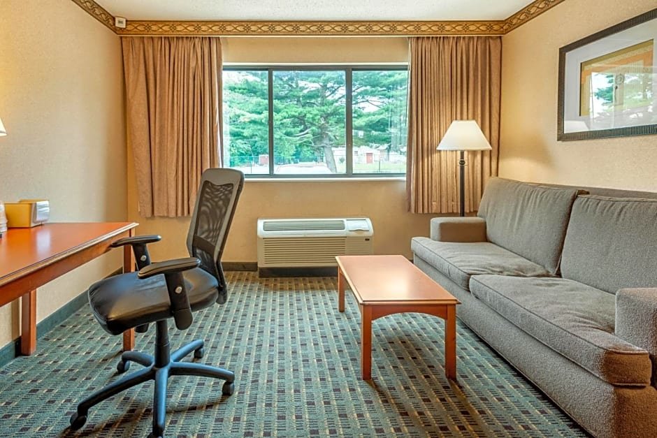 Suite doble 1 dormitorio Ramada by Wyndham Levittown Bucks County