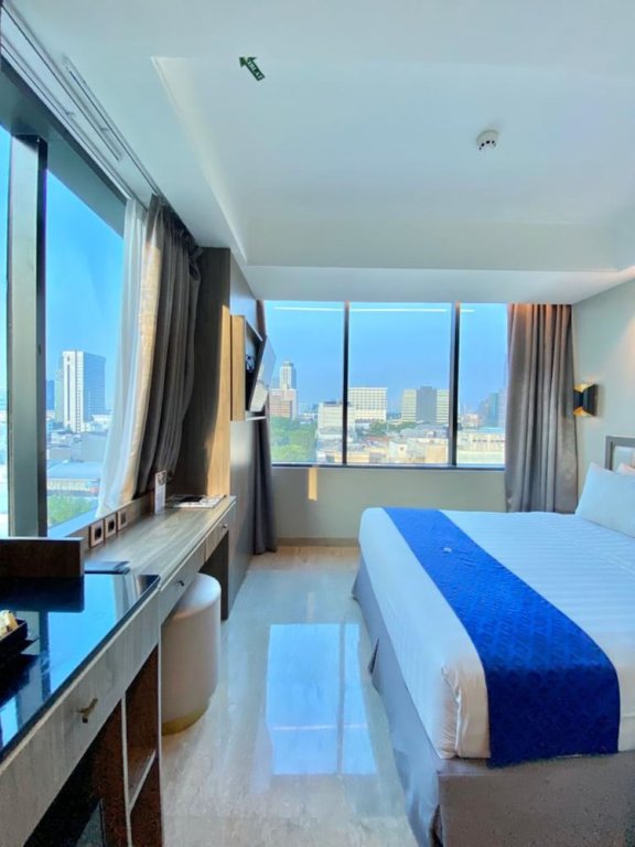 Deluxe room Arthama Hotel Jakarta