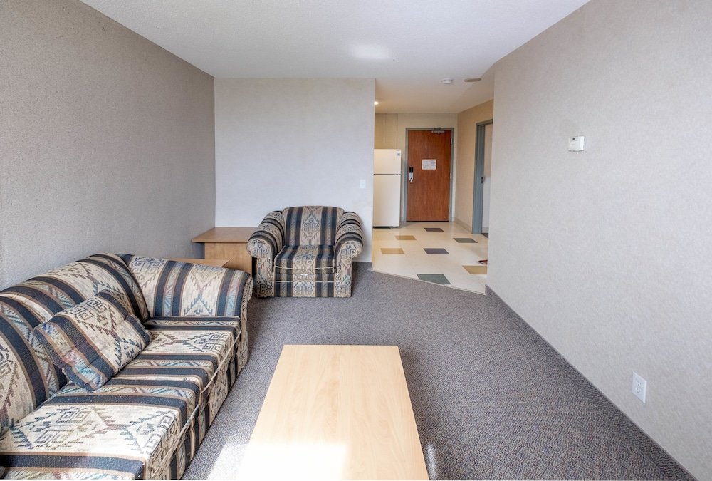 Double Suite Residence & Conference Centre - Barrie
