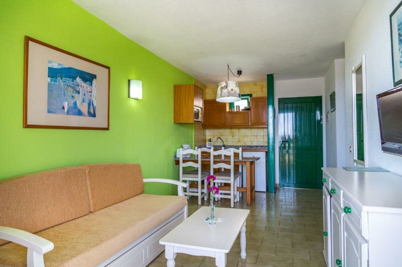 1 Bedroom Double Apartment with balcony Apartamentos Monteparaiso