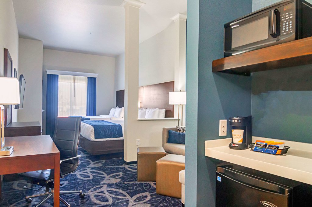 Четырёхместный люкс Comfort Inn & Suites Oklahoma City
