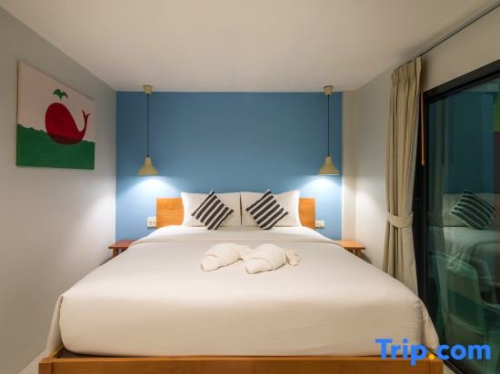 Superior Double room with balcony Tiya House Rooms & Cafe