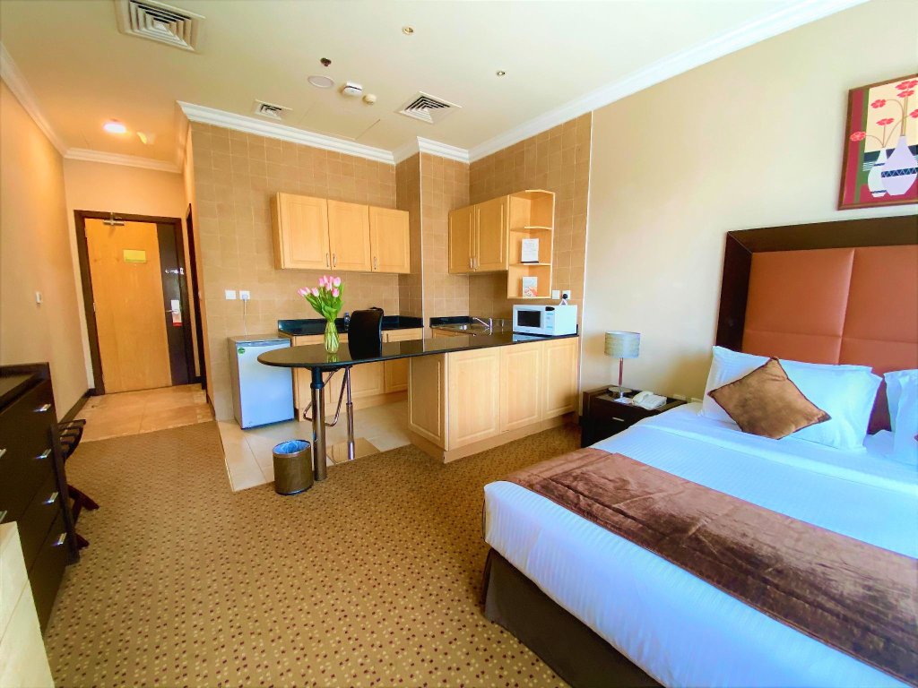 Номер Superior Kingsgate Hotel Doha by Millennium Hotels