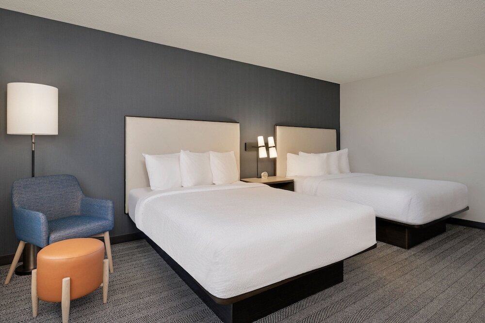 Executive Vierer Zimmer mit Balkon Courtyard by Marriott Indianapolis South
