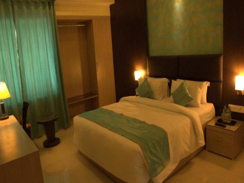 Standard room Renest Tirupati