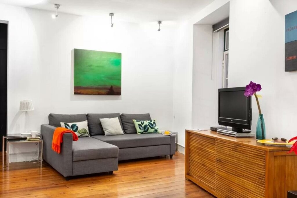 Apartment ALTIDO Bold & colourful 1-bed flat at the heart of Chiado, nearby Carmo Convent