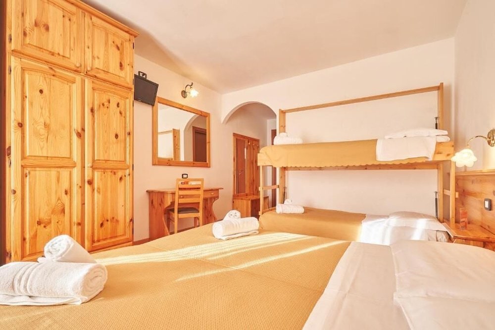 Comfort Quadruple room Hotel Polsa