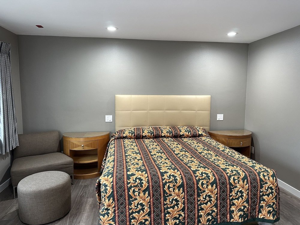 Standard room Stay Inn Motel