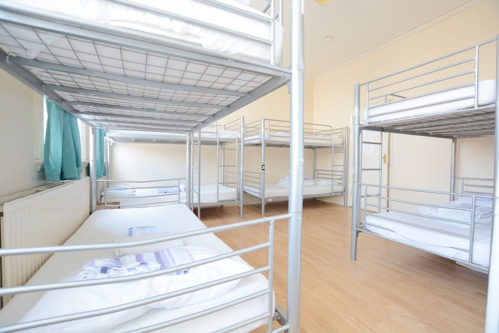 Bett im Wohnheim NX London Hostel
