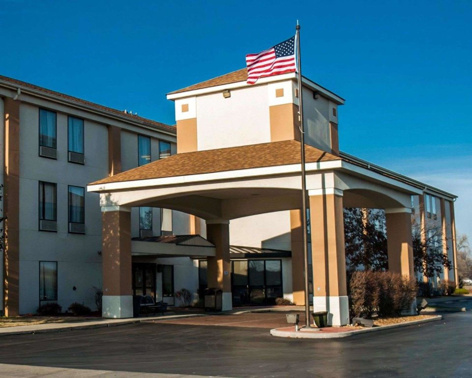 Suite Quality Inn & Suites near St Louis and I-255