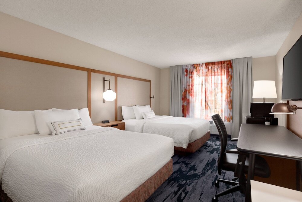 Standard quadruple chambre Fairfield Inn and Suites by Marriott Wheeling St Clairsville