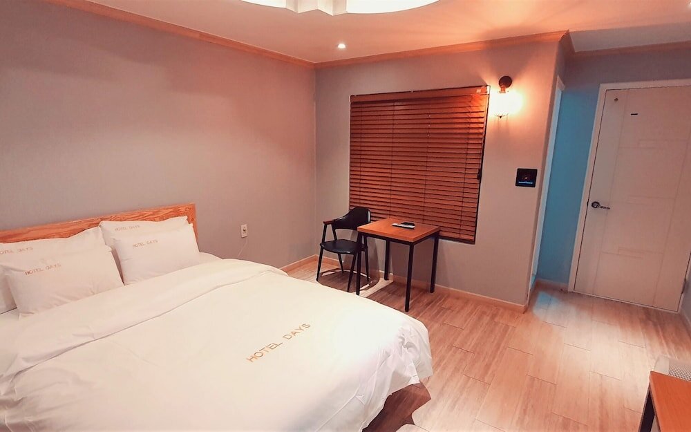 Standard room Daejeon Dunsan Hotel Days