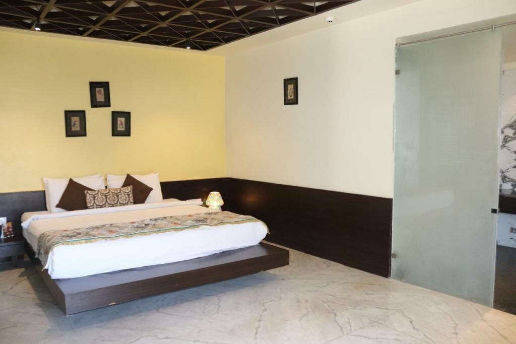Deluxe Suite The Kumbha Residency by Trulyy - A Luxury Resort and Spa