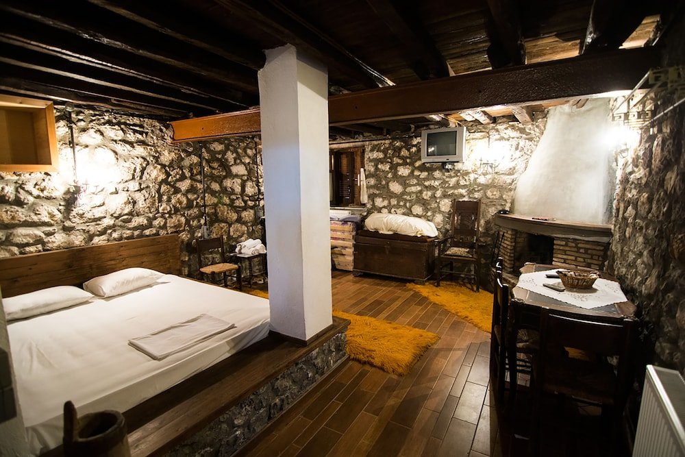 Standard Zimmer Tithoreans' Traditional Residences
