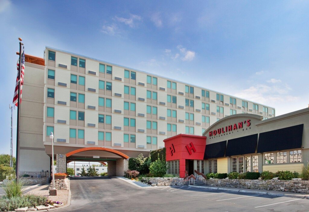 Номер Standard Holiday Inn At the Campus, an IHG Hotel
