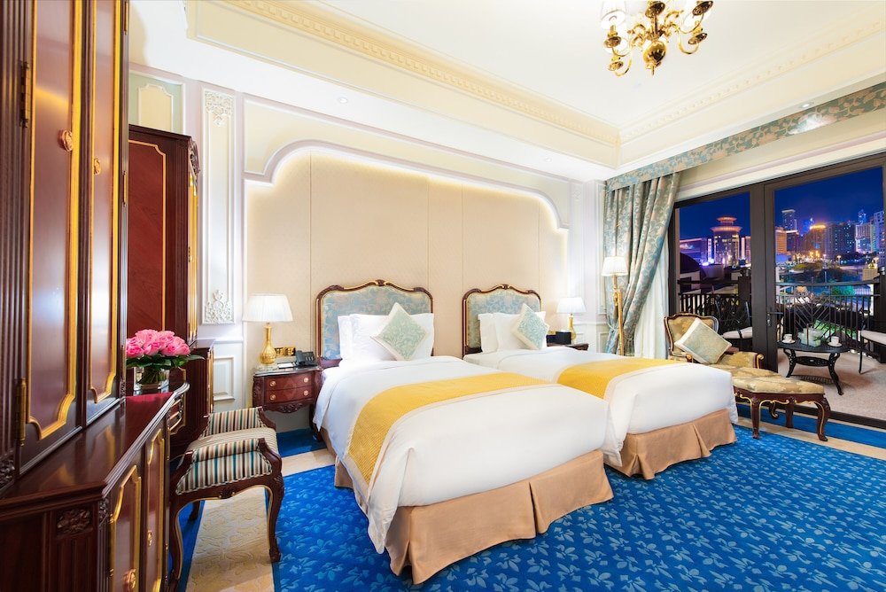 Двухместный номер Superior с балконом Legend Palace Hotel