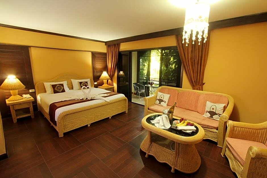 Номер Luxury Phoom Thai Garden Hotel