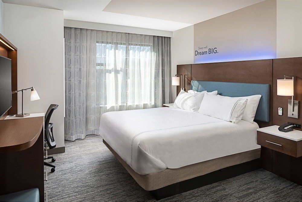 Premium room EVEN Hotels - Shenandoah - The Woodlands, an IHG Hotel