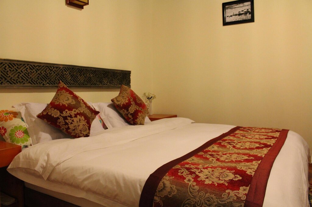 Номер Comfort Shangri-La Namcha Bhawa Inn