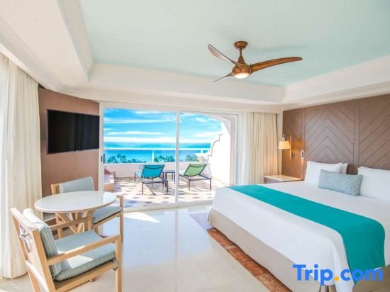 Double Junior Suite with ocean view Panama Jack Resorts Cancun All Inclusive, Formerly Gran Caribe