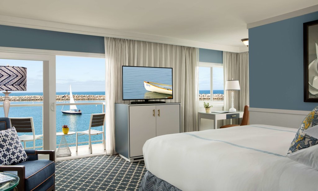 Двухместный номер Premier с балконом и с видом на океан The Portofino Hotel & Marina, a Noble House Hotel