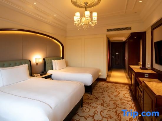 Двухместный номер Premium InterContinental Shanghai Ruijin, an IHG Hotel - Downtown Historic Iconic Garden Hotel