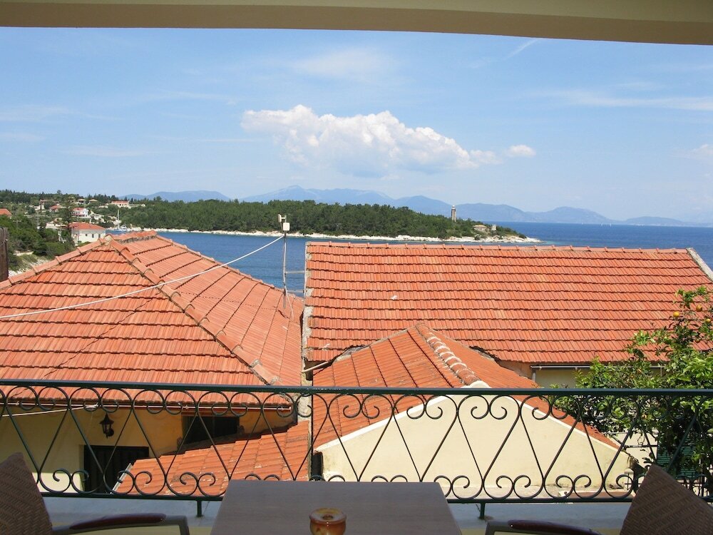 Студия с балконом и с частичным видом на море Stella Hotel Apartments