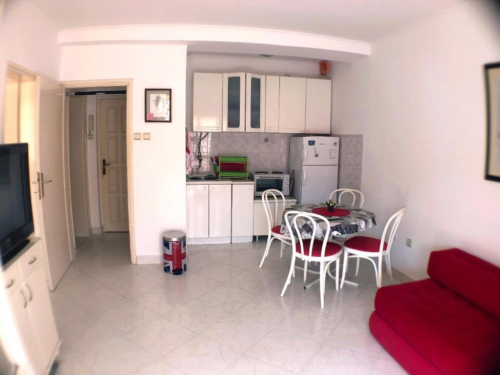 Appartamento One bedroom Apartment 500m from the beach