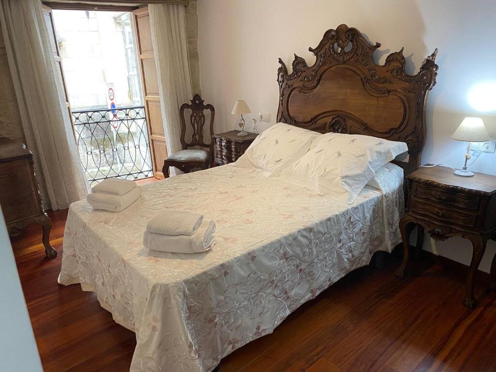 2 Bedrooms Apartment with balcony SE@SE a 100m.Catedral