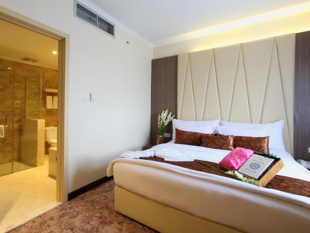 Suite Syariah Hotel Solo