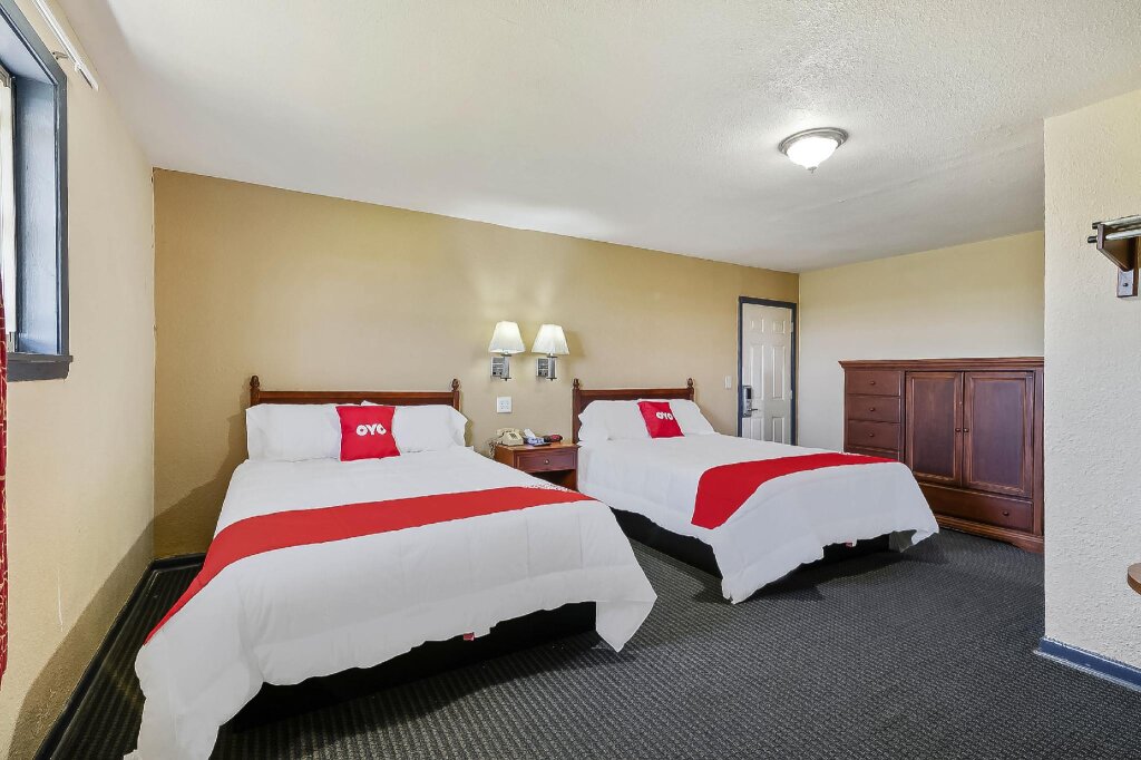 Standard quadruple chambre OYO Hotel Luling TX Downtown I-10/US-90