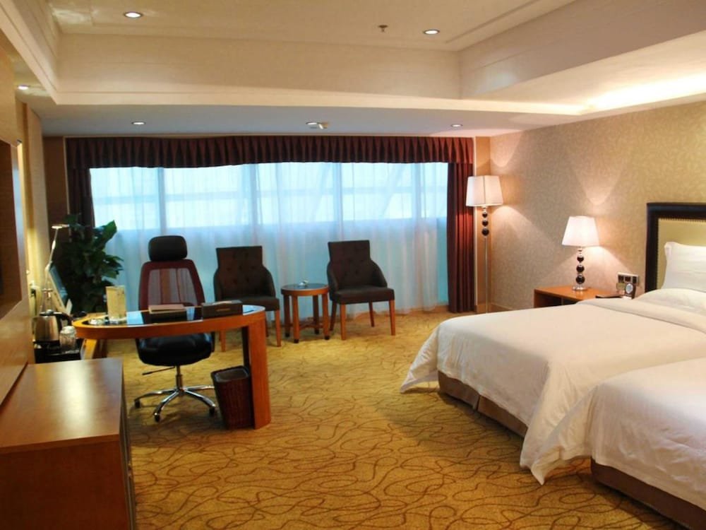 Двухместный номер Standard Wanhua International Hotel
