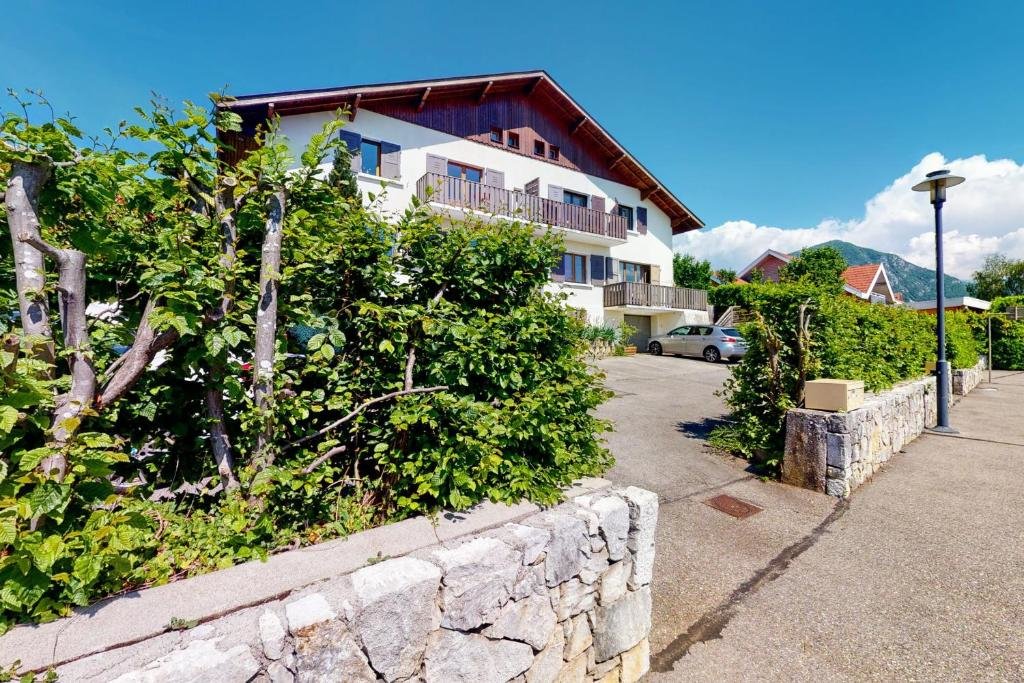 Апартаменты Apartment with 2 bedrooms for 4 people in Annecy-le-Vieux