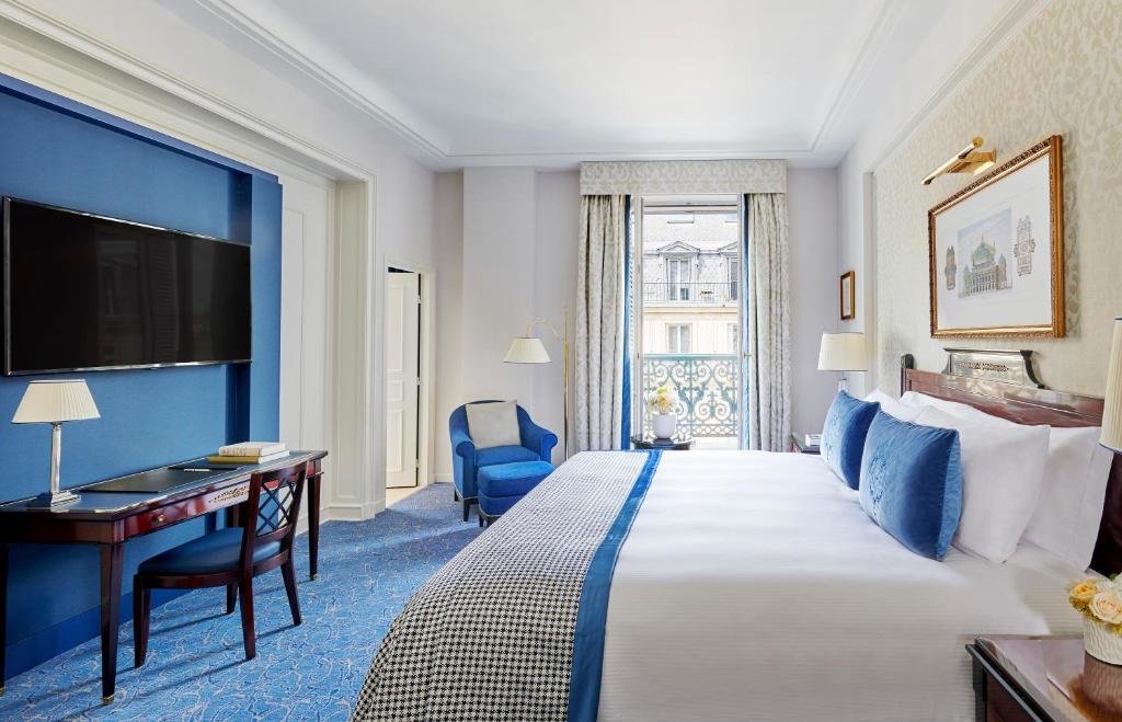 Двухместный номер Premium с балконом InterContinental Paris Le Grand, an IHG Hotel