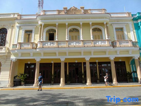 Calle Luis Estevez. Santa Clara, Cuba