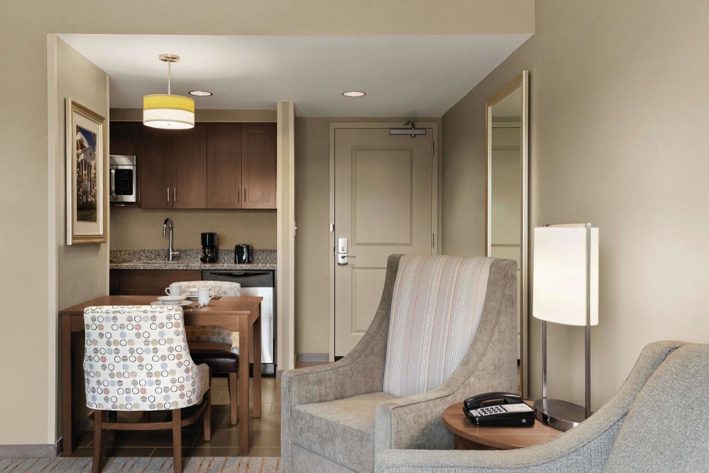 Двухместный люкс Homewood Suites by Hilton - Charlottesville