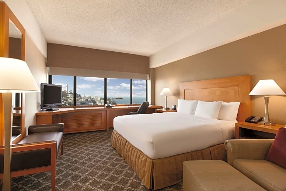 1 Bedroom Premium floor Double Suite Hilton San Francisco Financial District