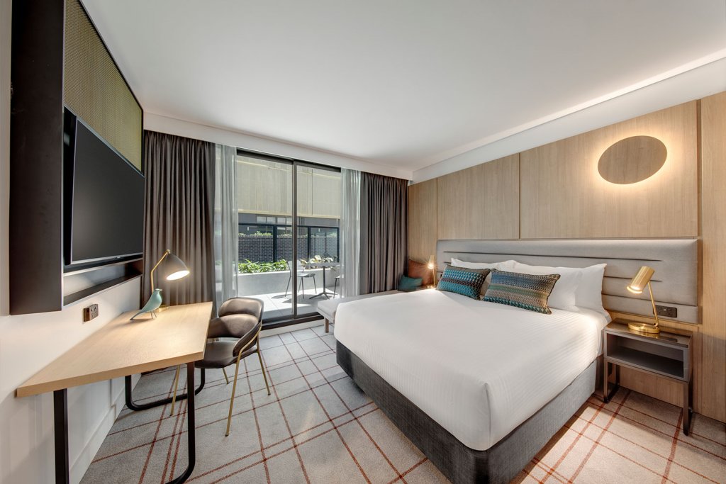 Standard Zimmer mit Balkon Vibe Hotel Sydney Darling Harbour