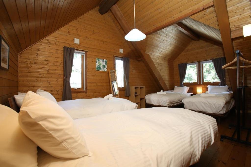 2 Bedrooms Chalet Big Bear Chalets & Apartments