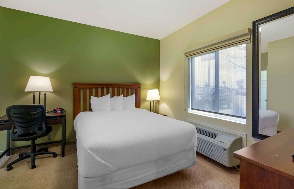 Люкс Extended Stay America Suites Minot