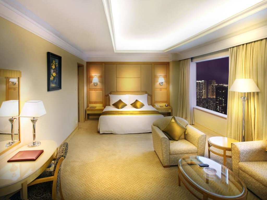 Affaires suite Golden Crown China Hotel