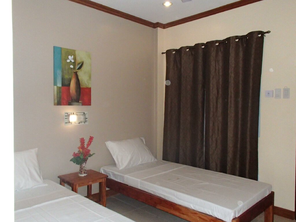 Superior room Malapascua Starlight Resort