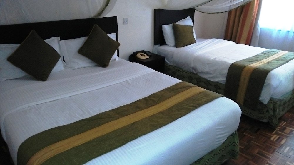 Двухместный номер Standard с видом на город Lake Bogoria Spa Resort