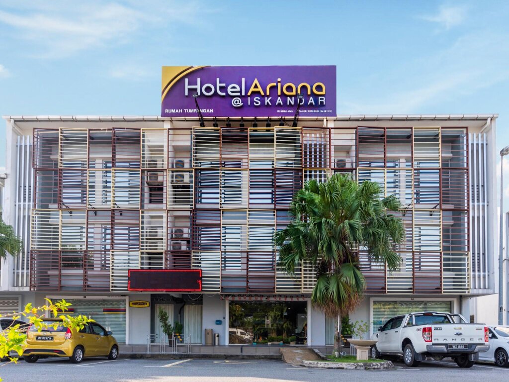 Letto in camerata Hotel Ariana Iskandar