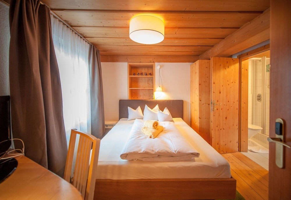 Standard Zimmer Lärchenhof - Premium Apartments & Zimmer