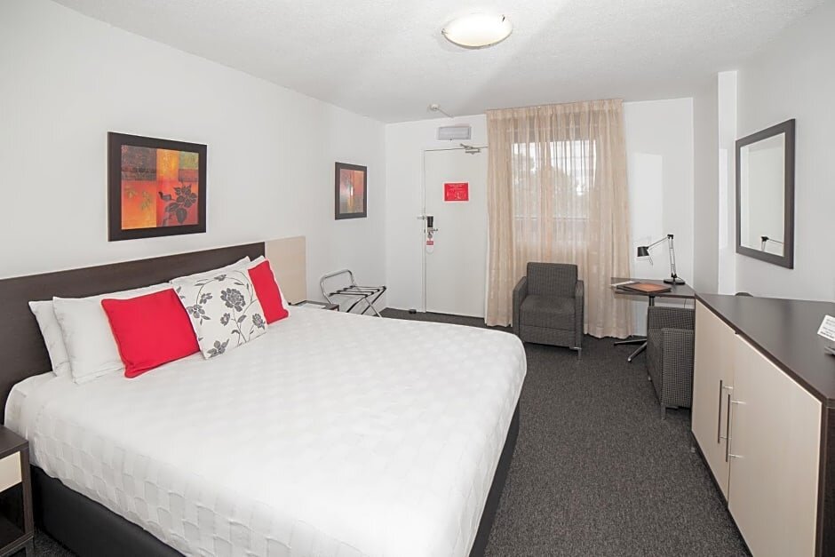 Standard Double Family room Townhouse Hotel