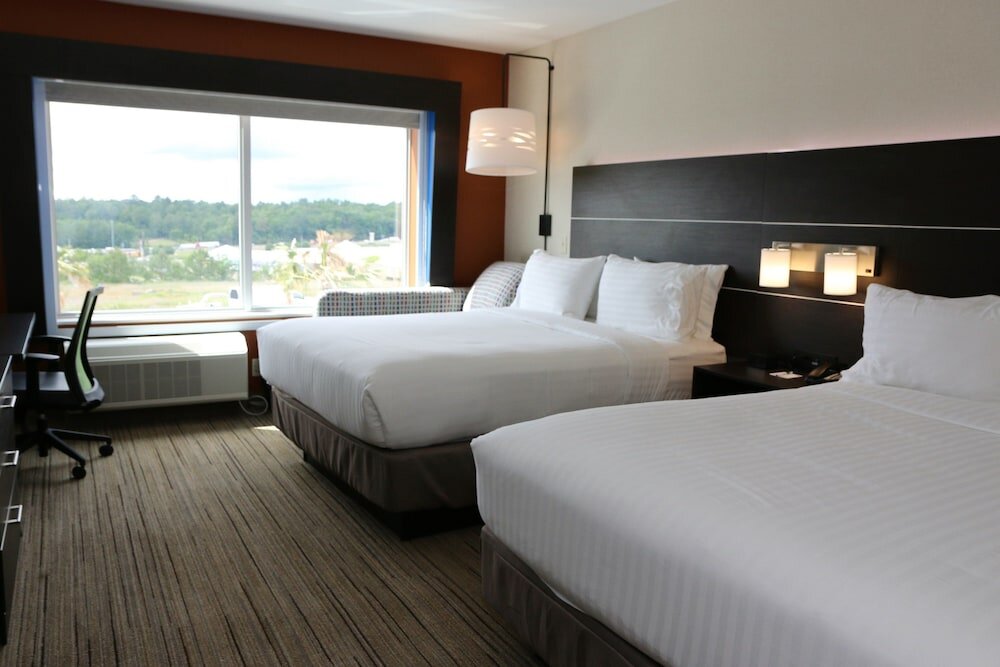 Четырёхместный номер Standard Holiday Inn Express & Suites Alabaster