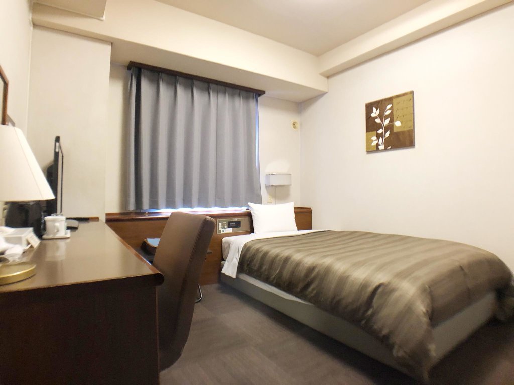 Standard Single room HOTEL ROUTE-INN Ueda - Route 18