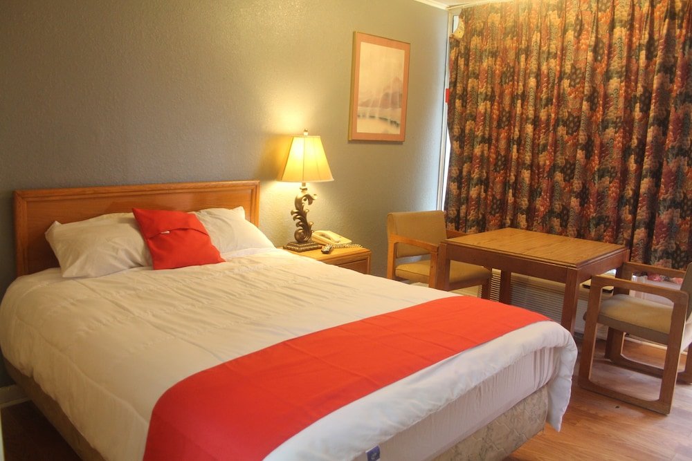 Standard Doppel Zimmer SPRINGWOOD HOTEL, Opelika I-85 Columbus Pkwy