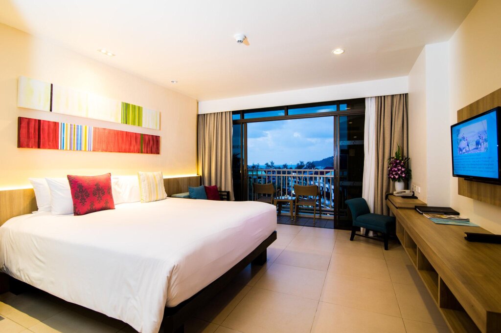 Номер Superior с видом на океан Centara Karon Resort Phuket - SHA Extra Plus
